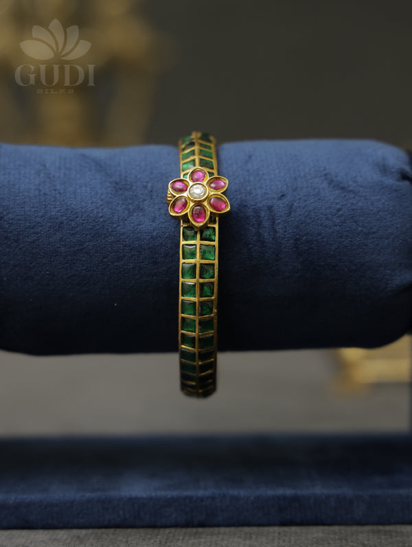 Green Jadau kada/Bracelet - Floral