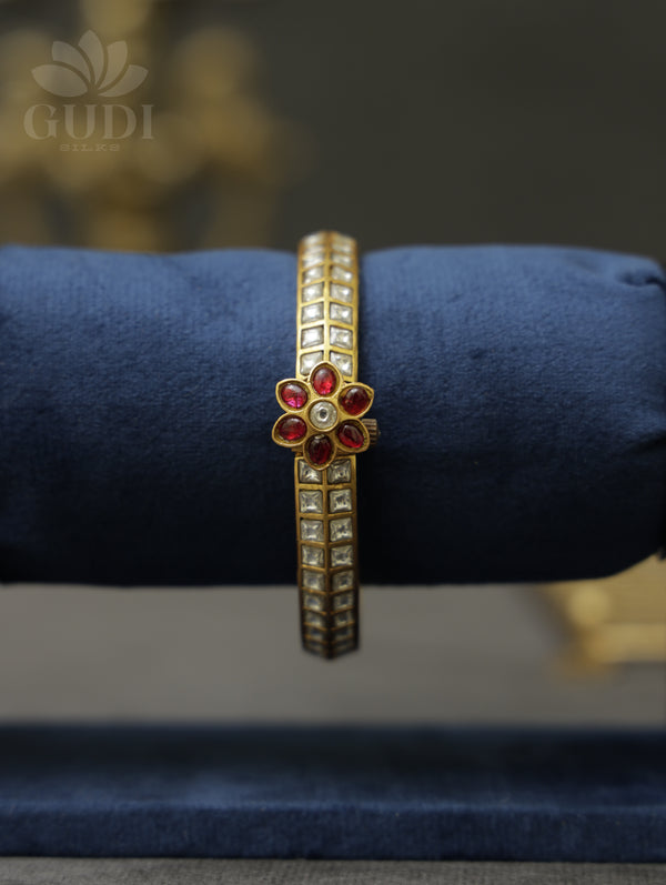White Jadau kada/Bracelet - Floral