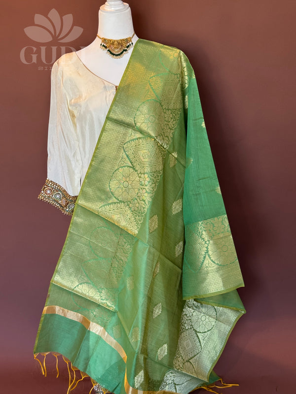 Green silk duppatta