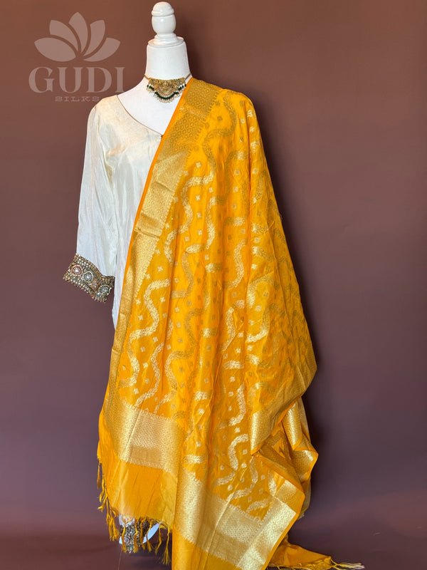 Yellowsilk banarasi duppatta