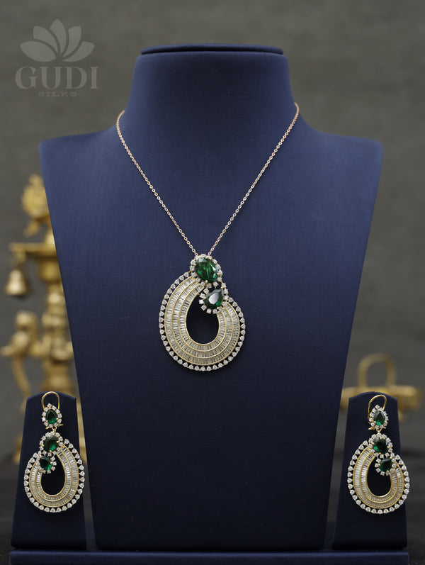 Cubic Zirconia pendant with earrings