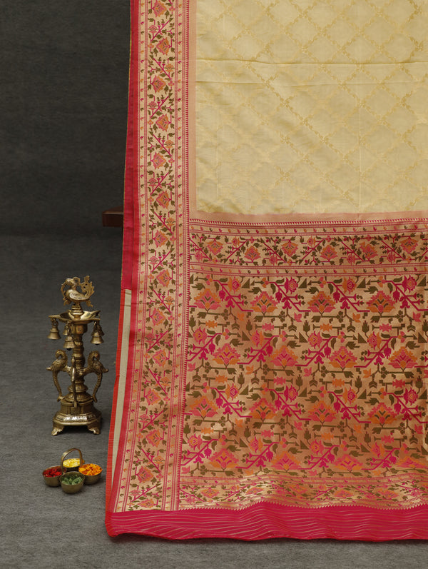 Paithani silk - off white