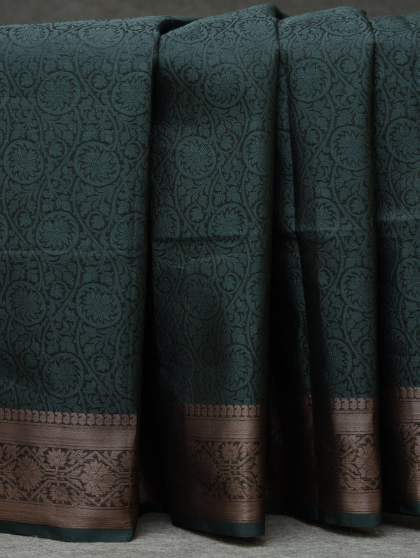 Banarasi tanchoi silk - green