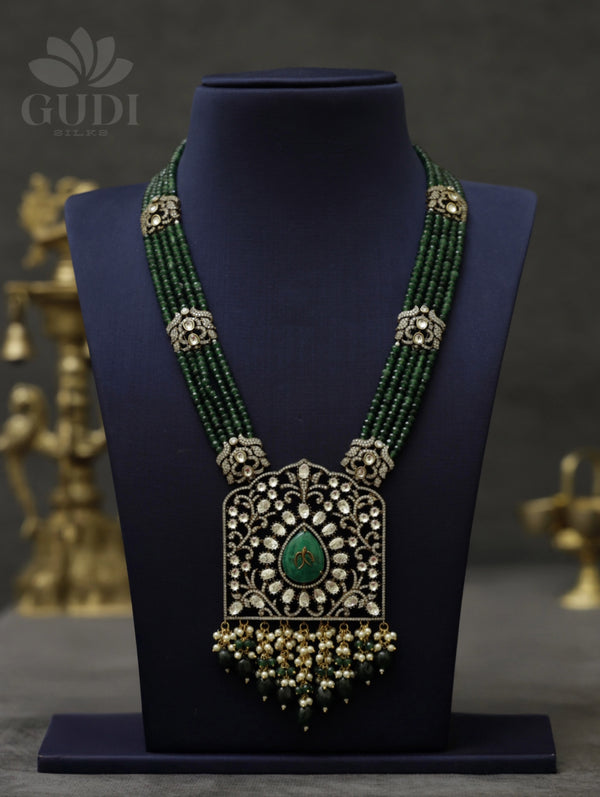 Kundan Victorian Beads Necklace - Green